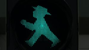 Ein grünes Ampelmännchen