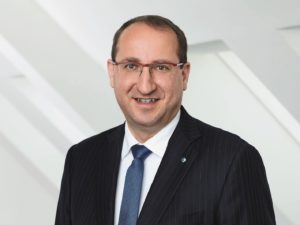 Guido Bader Chef der Stuttgarter Versicherungen